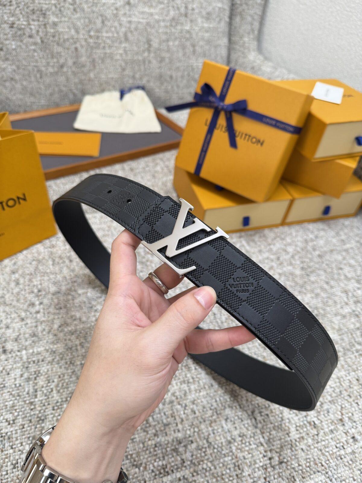 Louis Vuitton LV腰带 棋盘格双面可用系列 原厂五金 精致手工绘边 柔软舒适 宽 /