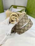 gucci Marmont系列每一季都会推陈出新，为灵感源于70年代的标志性GG配件注入现代精髓。Supreme帆布印花 腰带反面采用黑色皮革材质，款号659417 92TIC 9769 /