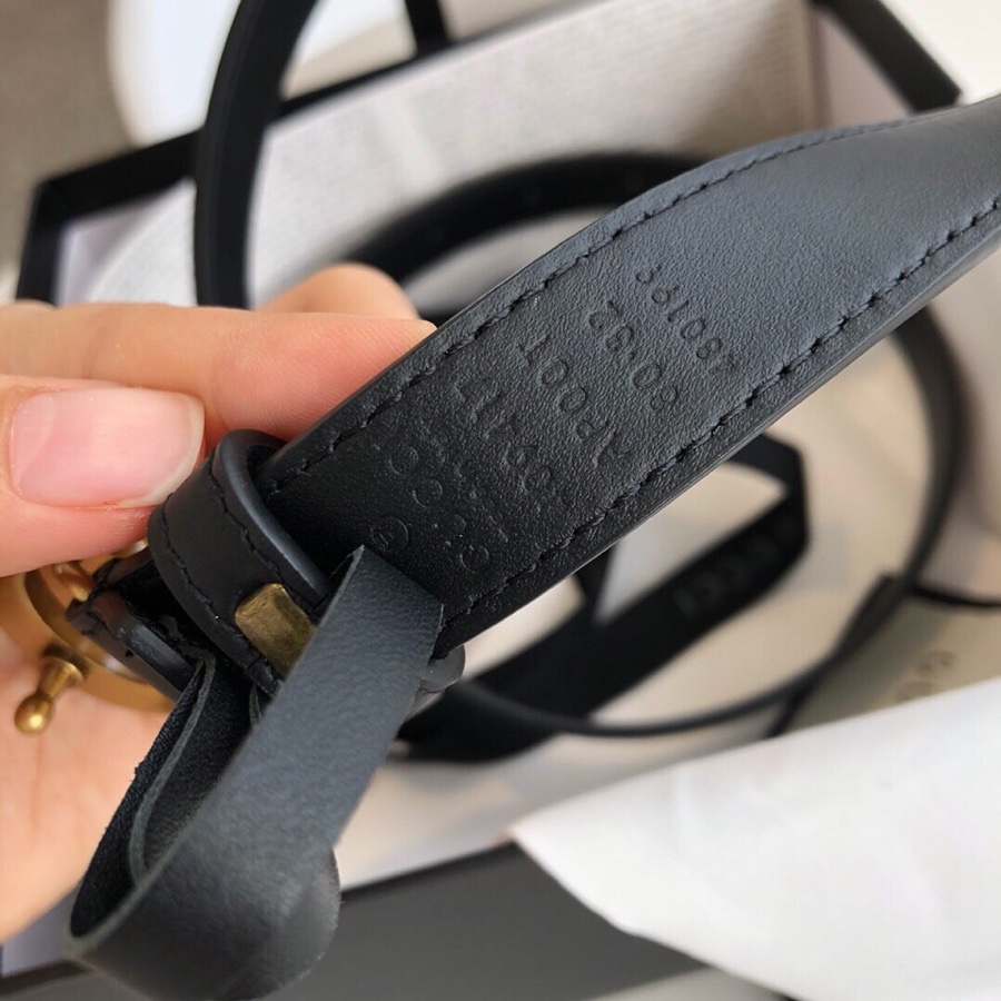 Gucci 宽，原版牛皮配精品電鍍五金，不褪色。情侣💑款 /