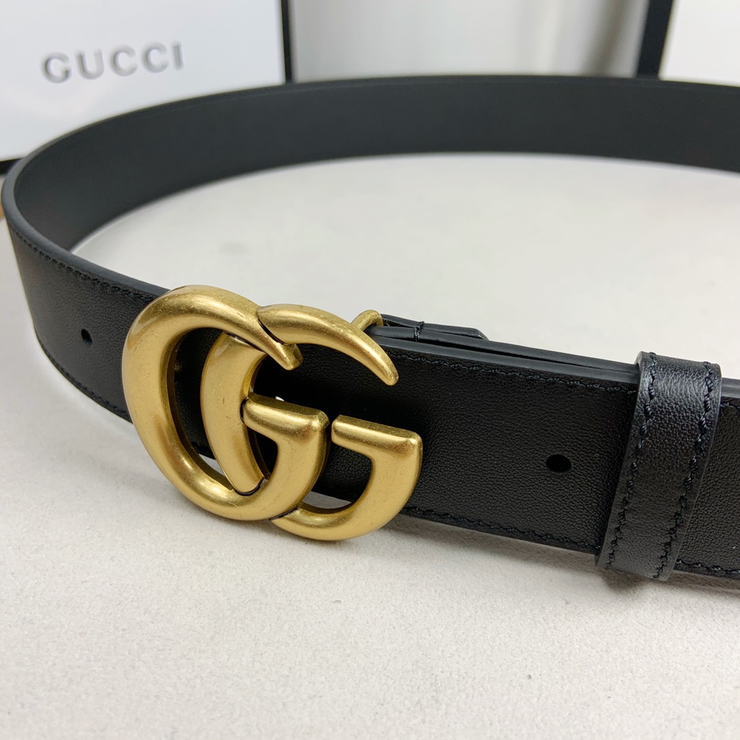 gucci (古奇) 专柜爆款 模特走秀款 双面头层牛皮 搭配纯铜标志性双g复古扣 4个宽度 . . . /