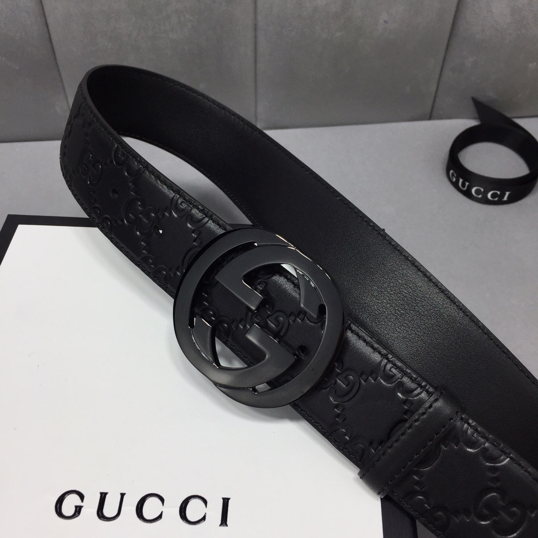 GUCCI 经典全皮压花，原版进口南非皮底，精品双G钢扣 宽度：40mm /