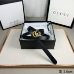 gucci (古奇) 专柜爆款 模特走秀款 双面头层牛皮 搭配纯铜标志性双g复古扣 4个宽度 . . . /