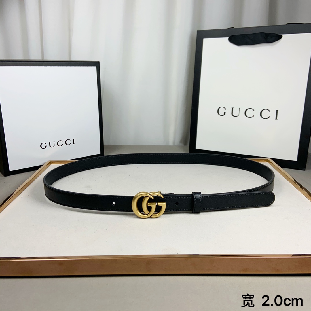 gucci (古奇) 专柜爆款 模特走秀款 双面头层牛皮 搭配纯铜标志性双g复古扣 4个宽度 . . . /