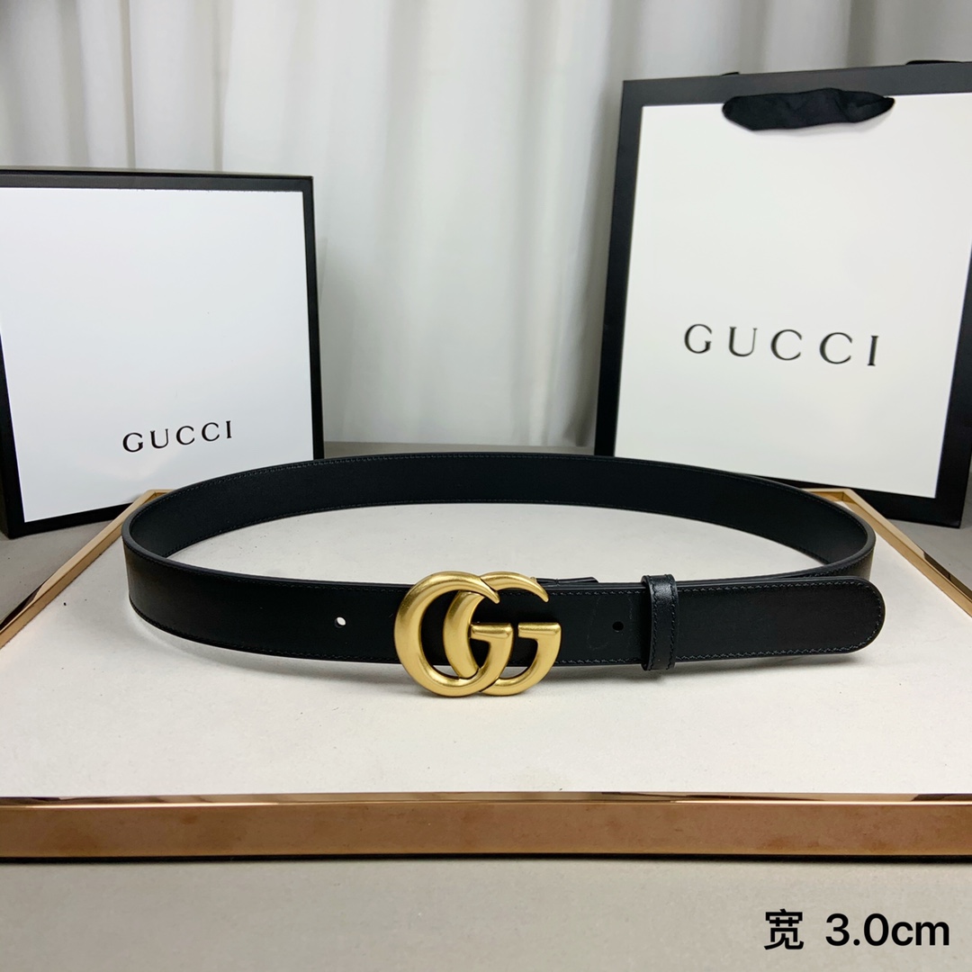 gucci (古奇) 专柜爆款 模特走秀款 双面头层牛皮 搭配纯铜标志性双g复古扣 4个宽度 . . . /