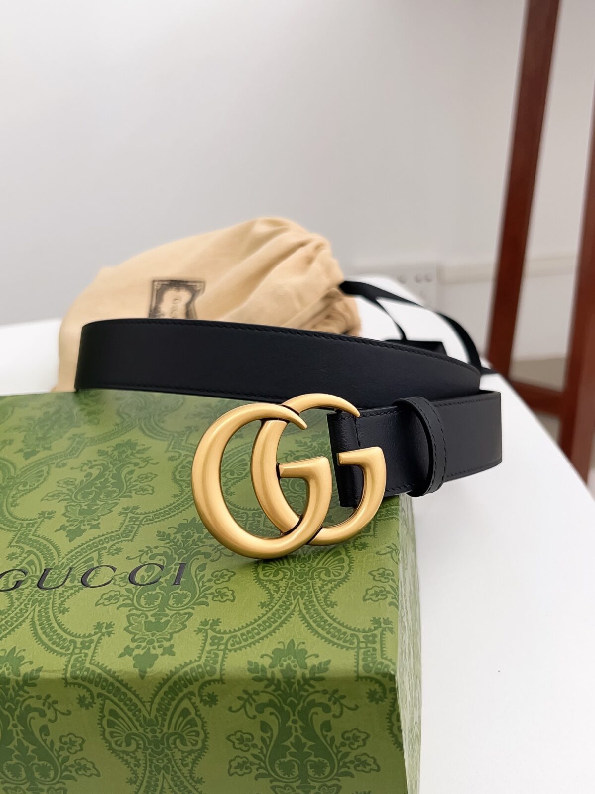 Gucci.古驰 全套包装 专柜货经典款腰带 双面头层牛皮带身搭配真空电镀扣头，【宽度cm / / / 】可供选择，修身百搭！ /