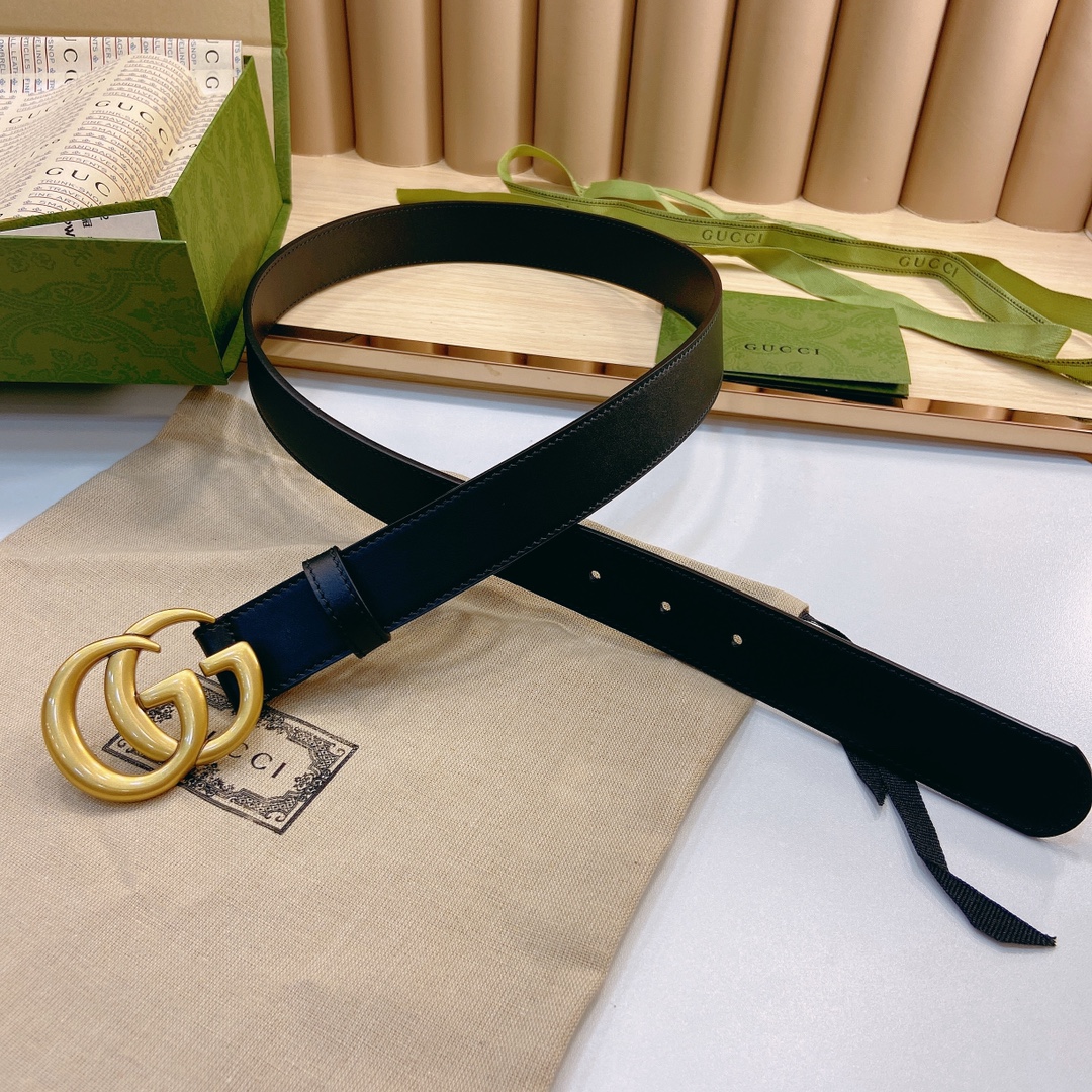 Gucci 古奇官网春夏新款，正品规格 4.0cm进口皮底小牛皮细腰带搭配精品铜扣，时尚百搭 /