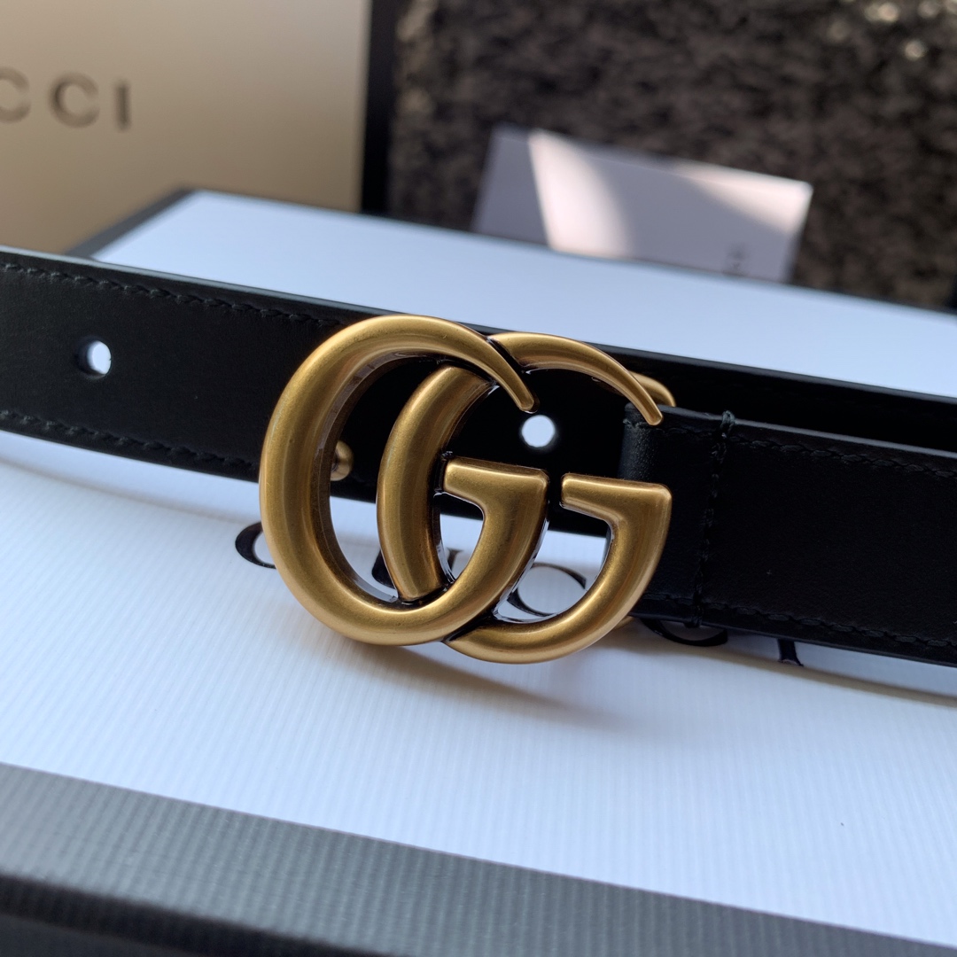 Gucci 进口头层牛皮，原版皮底。精致的手工无可挑剔，原单品质。 /