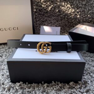 Gucci 进口头层牛皮，原版皮底。精致的手工无可挑剔，原单品质。 /