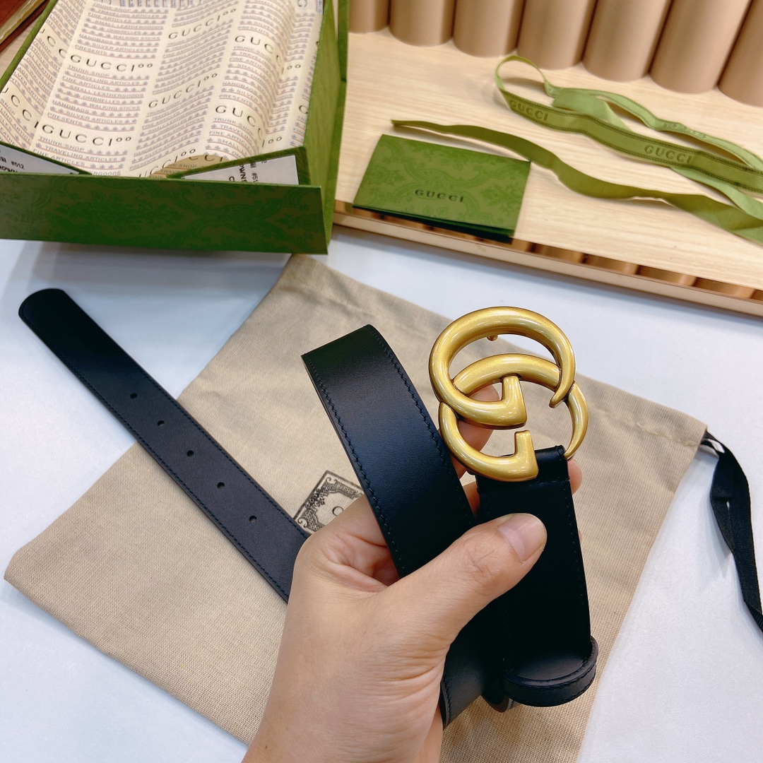 Gucci 古奇官网春夏新款，正品规格 4.0cm进口皮底小牛皮细腰带搭配精品铜扣，时尚百搭 /