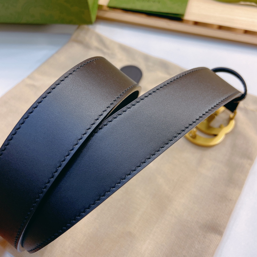 Gucci 古奇官网春夏新款，正品规格 4.0cm进口皮底小牛皮细腰带搭配精品铜扣，时尚百搭 /