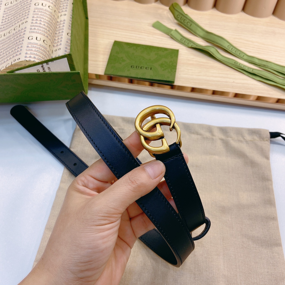 Gucci 古奇官网春夏新款，正品规格 3.0cm进口皮底小牛皮细腰带搭配精品铜扣，时尚百搭 /