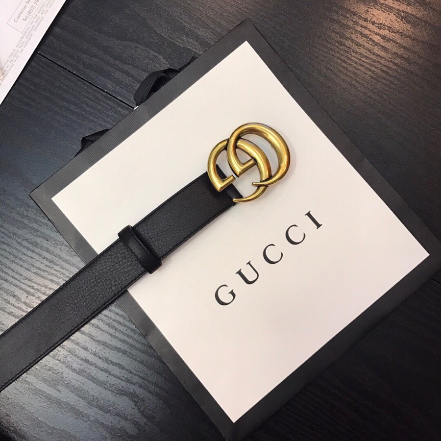 P110（配全套包装盒）獨家實拍 guccl 原單水貨 原版五金 皮帶系列出貨了，海外原單貨，正品尺寸，原版走线 3.4mm與正品零距離接觸，手工縫線完美工藝 🌹🌹看獨家正品細節 /
