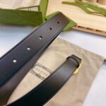 Gucci 古奇官网春夏新款，正品规格 4.0cm进口皮底小牛皮细腰带搭配精品铜扣，时尚百搭 /