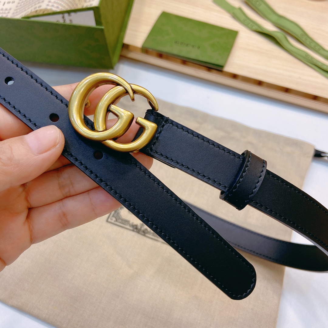 Gucci 古奇官网春夏新款，正品规格 3.0cm进口皮底小牛皮细腰带搭配精品铜扣，时尚百搭 /