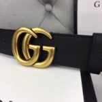 p110 ：配送专柜全套礼盒包装🎁。G 经典原单配以标志双 G 带扣。宽度:2.0cm/3.0cm/3.5cm/4.0cm手感，修长真皮腰带采用原厂小牛皮精致而成。柔软 品质保证 无忧售后 /