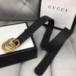 p110 ：配送专柜全套礼盒包装🎁。G 经典原单配以标志双 G 带扣。宽度:2.0cm/3.0cm/3.5cm/4.0cm手感，修长真皮腰带采用原厂小牛皮精致而成。柔软 品质保证 无忧售后 /
