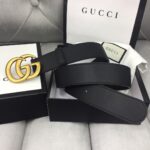 p110 ：配送专柜全套礼盒包装🎁。G 经典原单配以标志双 G 带扣。宽度:2.0cm/3.0cm/3.5cm/4.0cm手感，修长真皮腰带采用原厂小牛皮精致而成。柔软 品质保证 无忧售后 /