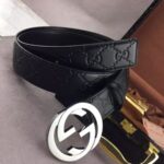 Gucci Signature皮革精制而成，触感厚实，底部也是黑色皮。宽度3.8cm，手感超好，永恒而经典！ /