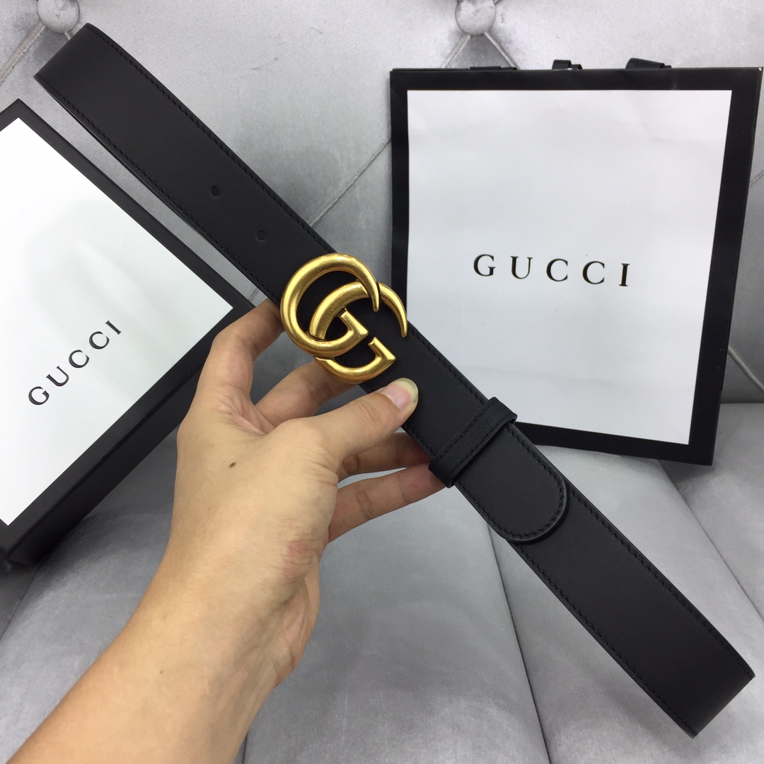 p110 ：配送专柜全套礼盒包装🎁。G 经典原单配以标志双 G 带扣。宽度:2.0cm/3.0cm/3.5cm/4.0cm手感，修长真皮腰带采用原厂小牛皮精致而成。柔软 品质保证 无忧售后 /