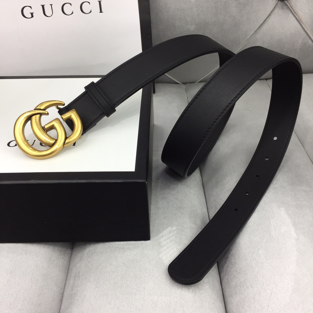 p110 ：配送专柜全套礼盒包装🎁。G 经典原单配以标志双 G 带扣。宽度:2.0cm/3.0cm/3.5cm/4.0cm手感，修长真皮腰带采用原厂小牛皮精致而成。柔软 品质保证 无忧售后 /