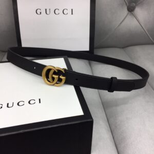 p110 ：配送专柜全套礼盒包装🎁。G 经典原单配以标志双 G 带扣。宽度:2.0cm/3.0cm/3.5cm/4.0cm手感，修长真皮腰带采用原厂小牛皮精致而成。柔软 品质保证 无忧售后 /