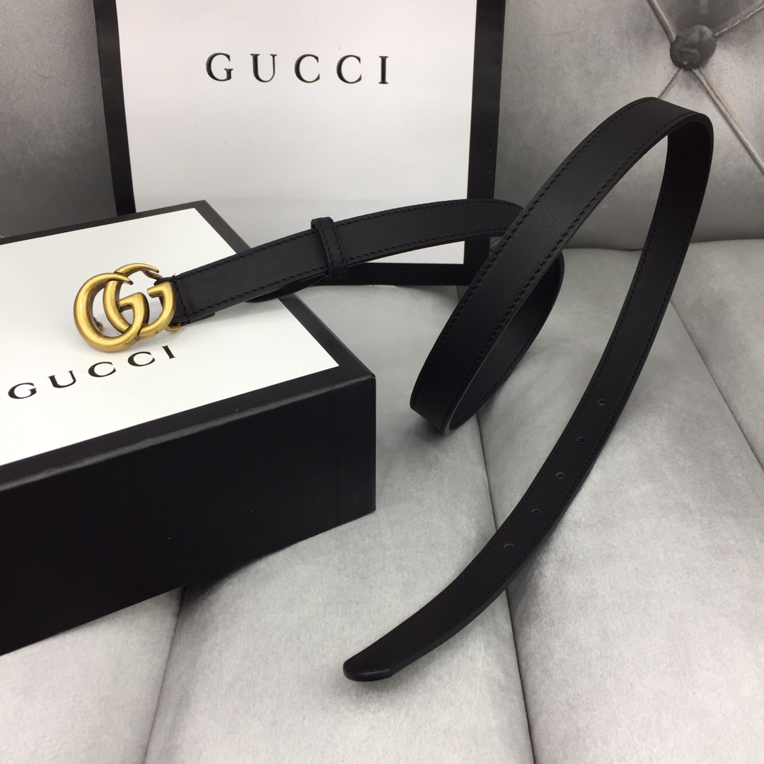 p110 ：配送专柜全套礼盒包装🎁。G 经典原单配以标志双 G 带扣。宽度:2.0cm/3.0cm/3.5cm/4.0cm手感，修长真皮腰带采用原厂小牛皮精致而成。柔软 品质保证 无忧售后 /