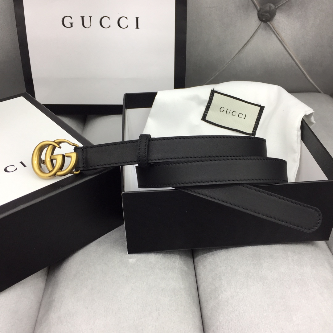 p110 ：配送专柜全套礼盒包装🎁。G 经典原单配以标志双 G 带扣。宽度:2.0cm/3.0cm/3.5cm/4.0cm手感，修长真皮腰带采用原厂小牛皮精致而成。柔软 品质保证 无忧售后 /