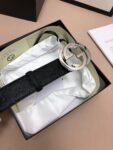 P100 ：配送专柜全套礼盒包装🎁。古驰：原单头层牛皮压G面.内衬头层牛皮磨砂底，搭配原单扣，原产皮料定制，专柜宽度 /