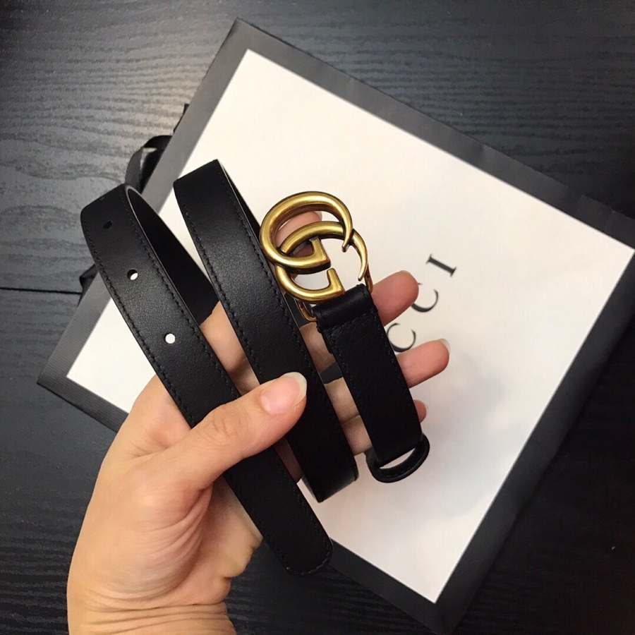 P110（配全套包装盒）獨家實拍 guccl 原單水貨 原版五金 皮帶系列出貨了，海外原單貨，正品尺寸，原版走线 2.0mm與正品零距離接觸，手工縫線完美工藝 🌹🌹看獨家正品細節 /