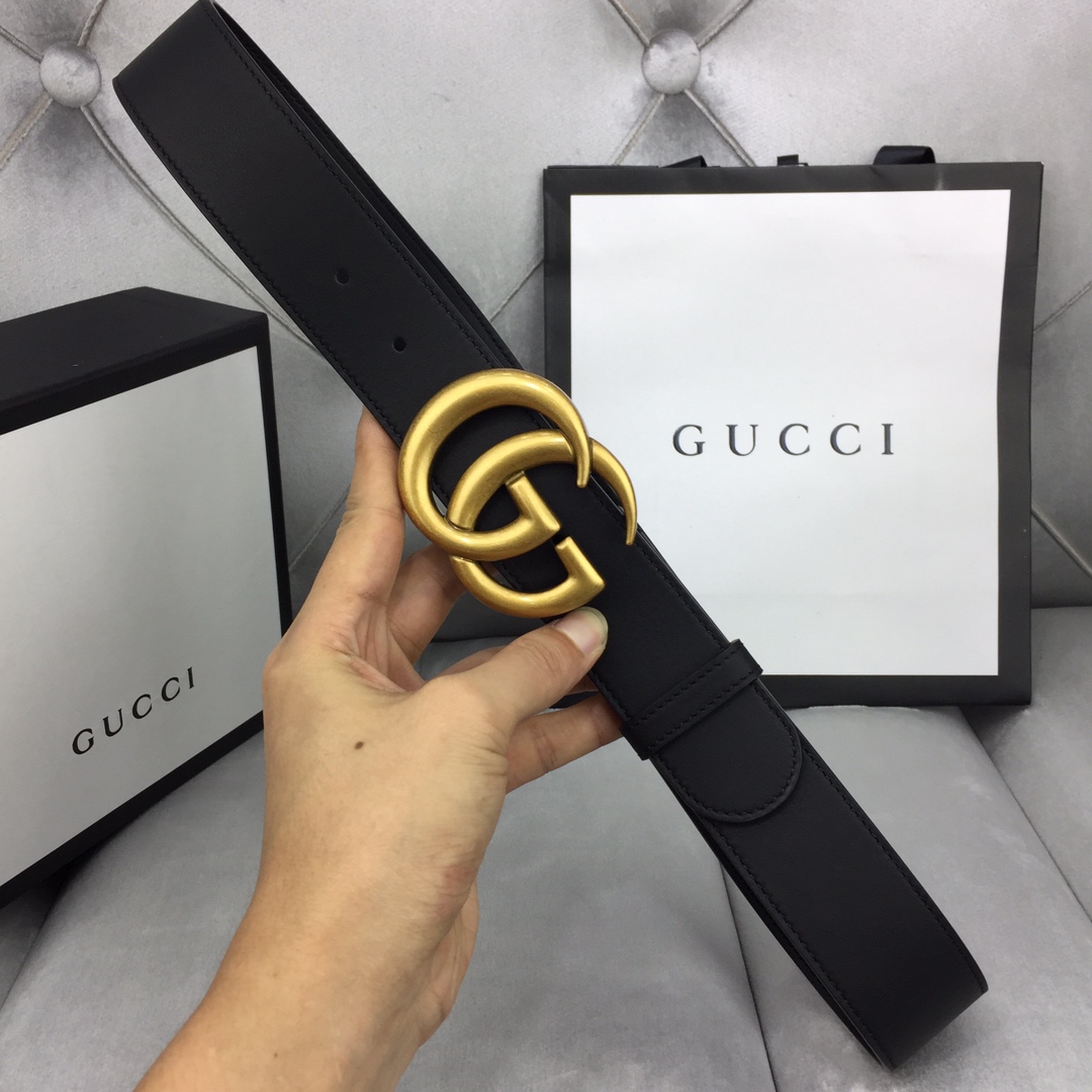 p110 ：配送专柜全套礼盒包装🎁。G 经典原单配以标志双 G 带扣。宽度:2.0cm/3.0cm/3.5cm/4.0cm手感，修长真皮腰带采用原厂小牛皮精致而成。柔软 品质保证 无忧售后 /