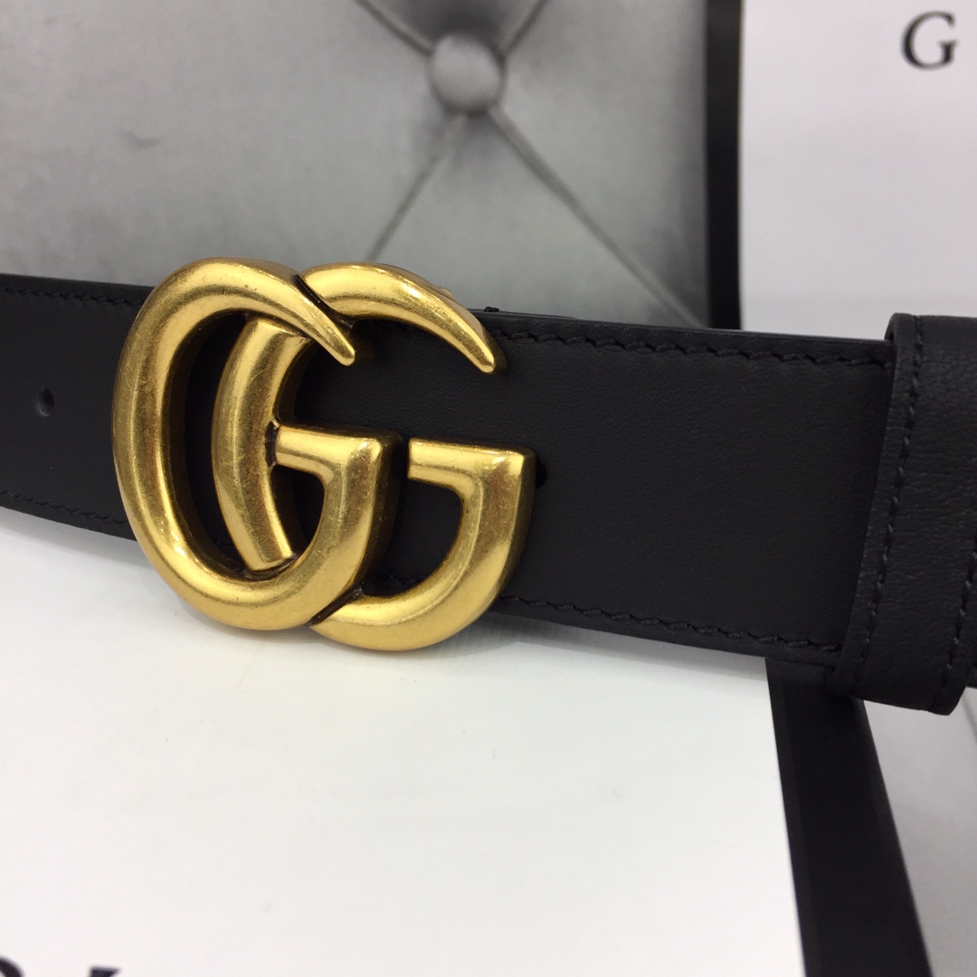 p110 ：配送专柜全套礼盒包装🎁。G 经典原单配以标志双 G 带扣。宽度:2.0cm/3.0cm/3.5cm/4.0cm手感，修长真皮腰带采用原厂小牛皮精致而成。柔软 品质保证 无忧售后 /