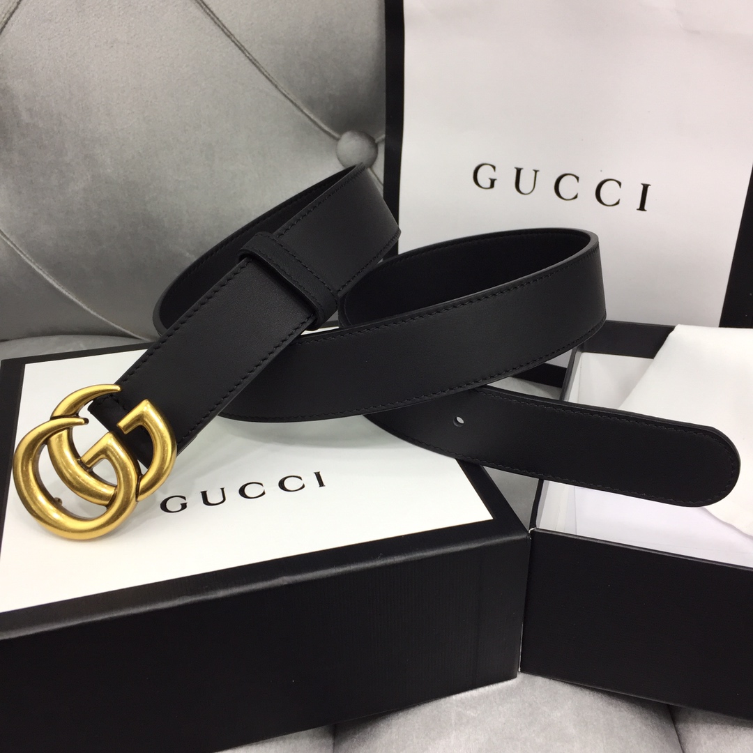 p110 ：配送专柜全套礼盒包装🎁。G 经典原单配以标志双 G 带扣。宽度:2.0cm/3.0cm/3.5cm/4.0cm手感，修长真皮腰带采用原厂小牛皮精致而成。柔软 品质保证 无忧售后 /
