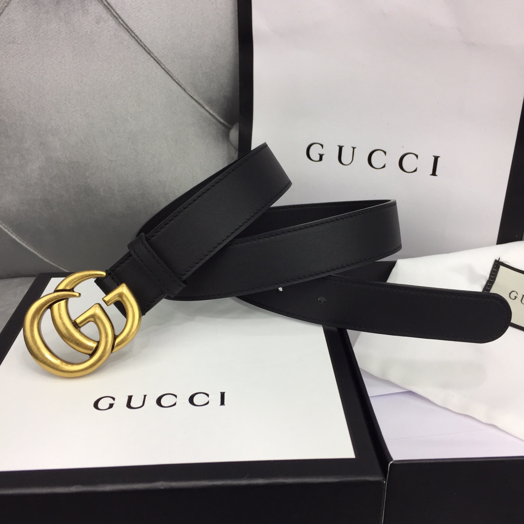 p110 ：配送专柜全套礼盒包装🎁。G 经典原单配以标志双 G 带扣。宽度:2.0cm/3.0cm/3.5cm/4.0cm手感，修长真皮腰带采用原厂小牛皮精致而成。柔软 品质保证 无忧售后 /