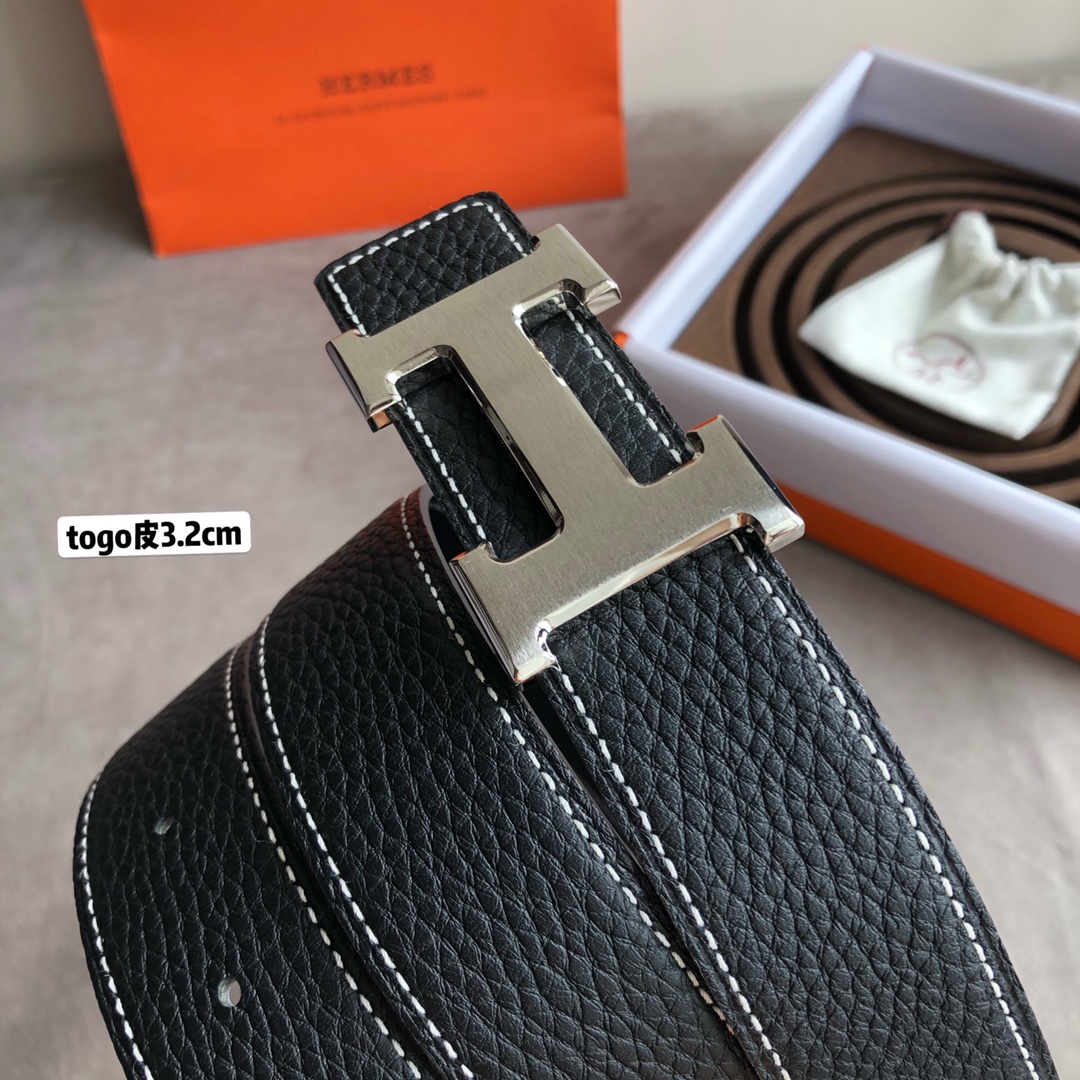 Hermes爱马仕H焊点拉丝金色/钯扣，进口togo皮小牛皮内衬，欣赏享用完美的设计和优质的皮料精细工艺，不容错过的产品。3.2cm，3.8cm