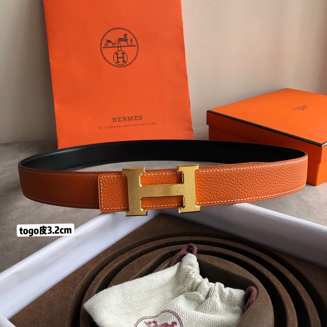 Hermes爱马仕H焊点拉丝金色/钯扣，进口togo皮小牛皮内衬，欣赏享用完美的设计和优质的皮料精细工艺，不容错过的产品。3.2cm，3.8cm