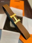 Hermes/爱马仕经典H拉丝金色/钯扣，进口togo皮小牛皮内衬，欣赏享用完美的设计和优质的皮料精细工艺，不容错过的产品。