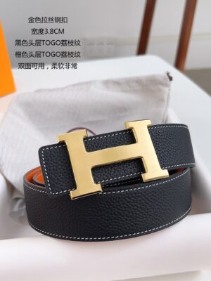 p120爱马仕 原单货品，宽度3.8cm 双面头层togo荔枝纹，柔软皮料。 双面可用，精细做工，品质好货。 扣头：不锈钢扣（金色 银色） 码数：100-125cm 包装：全套包装