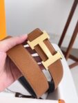 p120爱马仕 原单货品，宽度3.8cm 双面头层togo荔枝纹，柔软皮料。 双面可用，精细做工，品质好货。 扣头：不锈钢扣（金色 银色） 码数：100-125cm 包装：全套包装