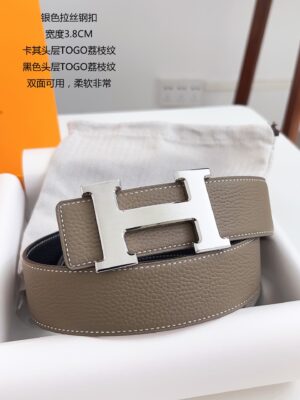 p120爱马仕 原单货品，宽度3.8cm Sg 双面头层togo荔枝纹，柔软皮料。 双面可用，精细做工，品质好货。 扣头：不锈钢扣（金色 银色） 码数：100-125cm 包装：全套包装
