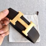 P130 配全套包装礼盒🎁 爱·马·仕 男款腰带 专柜在售爆款 👏👏👏 感谢客户反馈实拍图，顶级货 自己看细节 3.8CM都有货 码数齐