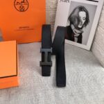 品名：爱马仕...✈️原单P120 🎁材料：🐂百分百头层牛皮，保证真皮。24k纯钢扣🌈双面可用✨专柜同等质量， 送人自用首选✈️ 🎁包装： 请认准如图专柜包装，赠送打孔器，银联发票，宽度3.8mm /