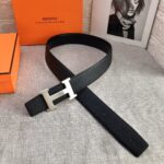 P120 ：配送专柜全套礼盒包装🎁。爱马仕男款精品 精致荔枝纹➕原版皮底，双面头层牛皮 &原版纯钢特色扣，双头尾设计，彰显独特风格，双色可双面使用 宽度：38毫米 /