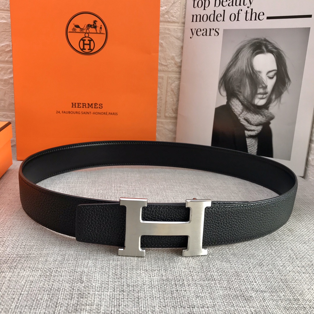 P120 ：配送专柜全套礼盒包装🎁。爱马仕男款精品 精致荔枝纹➕原版皮底，双面头层牛皮 &原版纯钢特色扣，双头尾设计，彰显独特风格，双色可双面使用 宽度：38毫米 /