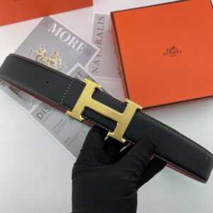 Hermes爱马仕 男士双面皮腰带38mm 双面进口花纹皮压制。可双面使用 专柜走线 搭配新款扣。 /