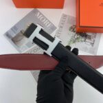 Hermes爱马仕 男士双面皮腰带38mm 双面进口花纹皮压制。可双面使用 专柜走线 搭配新款扣。 /