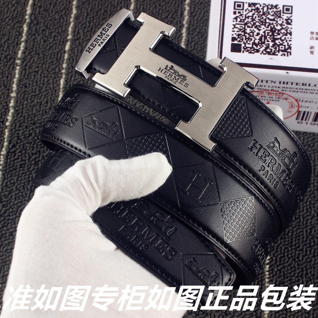 默认列表微信朋友圈动态商城三列图集
