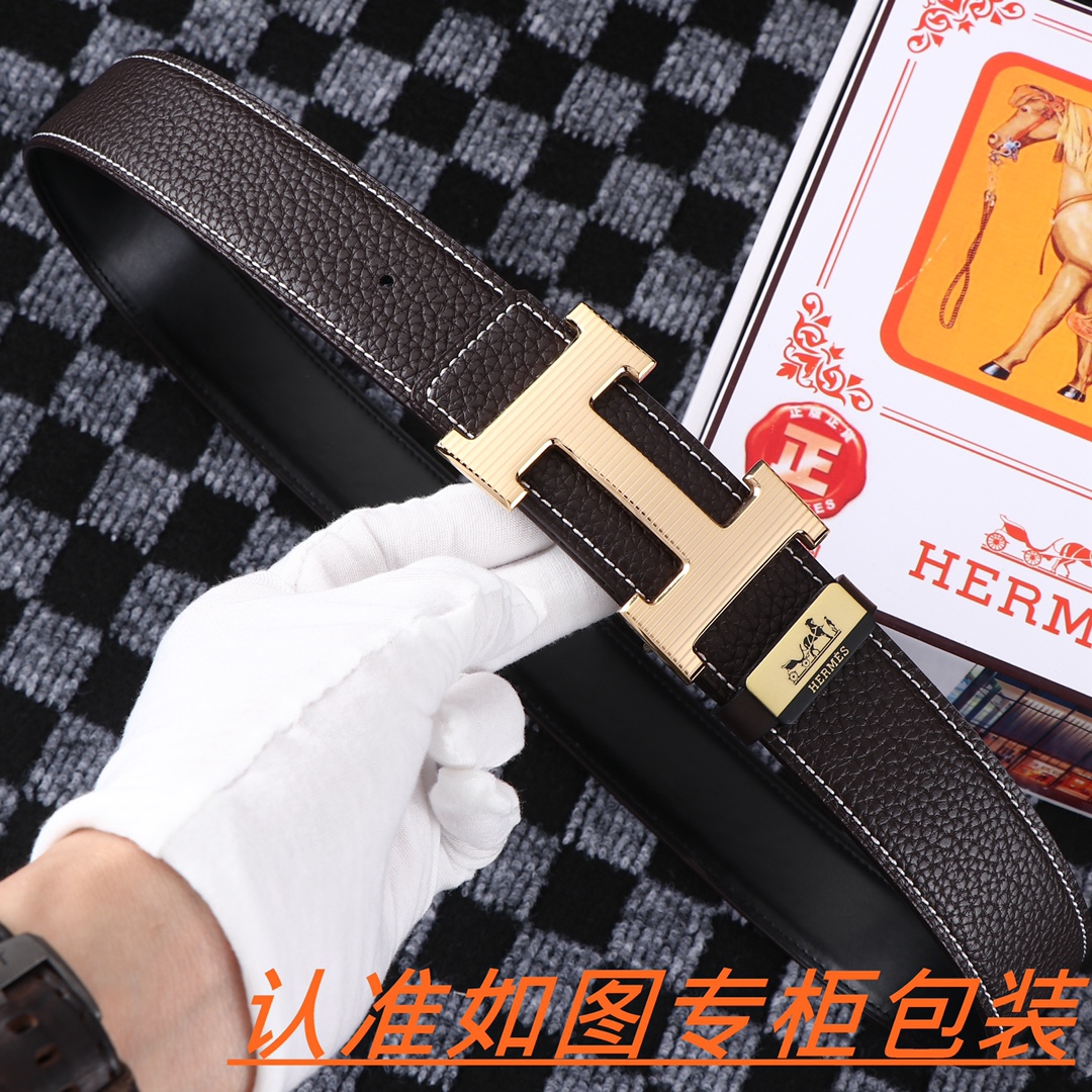 默认列表微信朋友圈动态商城三列图集