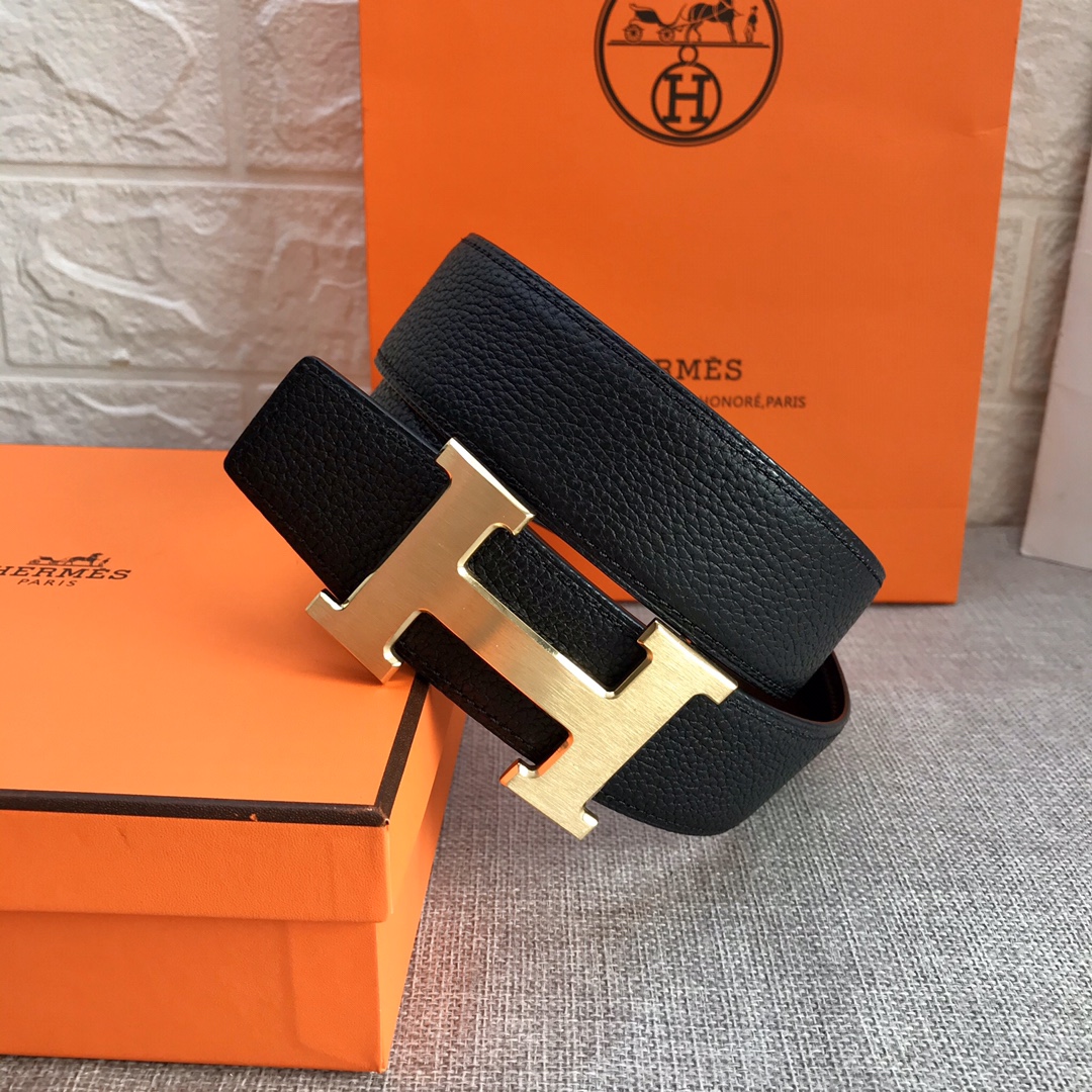 P120 ：配送专柜全套礼盒包装🎁。爱马仕男款精品 精致荔枝纹➕原版皮底，双面头层牛皮 &原版纯钢特色扣，双头尾设计，彰显独特风格，双色可双面使用 宽度：38毫米 /