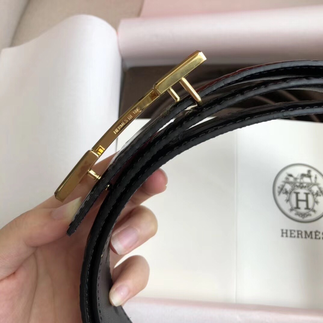 weigou_266468_4_64767f182d 🎁男士腰带:爱马仕·✈️·原单·P120 🎁男士皮带:🐂百分百头层牛皮,保证真皮。24k纯钢扣🌈双面可用✨专柜同等质量, 送人自用首选✈️ 🎁包装: 请认准如图专柜包装,赠送打孔器,银联发票,宽度3.8cm /
