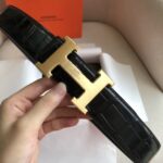 weigou_266468_5_3ef2ba4dfc 🎁男士腰带:爱马仕·✈️·原单·P120 🎁男士皮带:🐂百分百头层牛皮,保证真皮。24k纯钢扣🌈双面可用✨专柜同等质量, 送人自用首选✈️ 🎁包装: 请认准如图专柜包装,赠送打孔器,银联发票,宽度3.8cm /